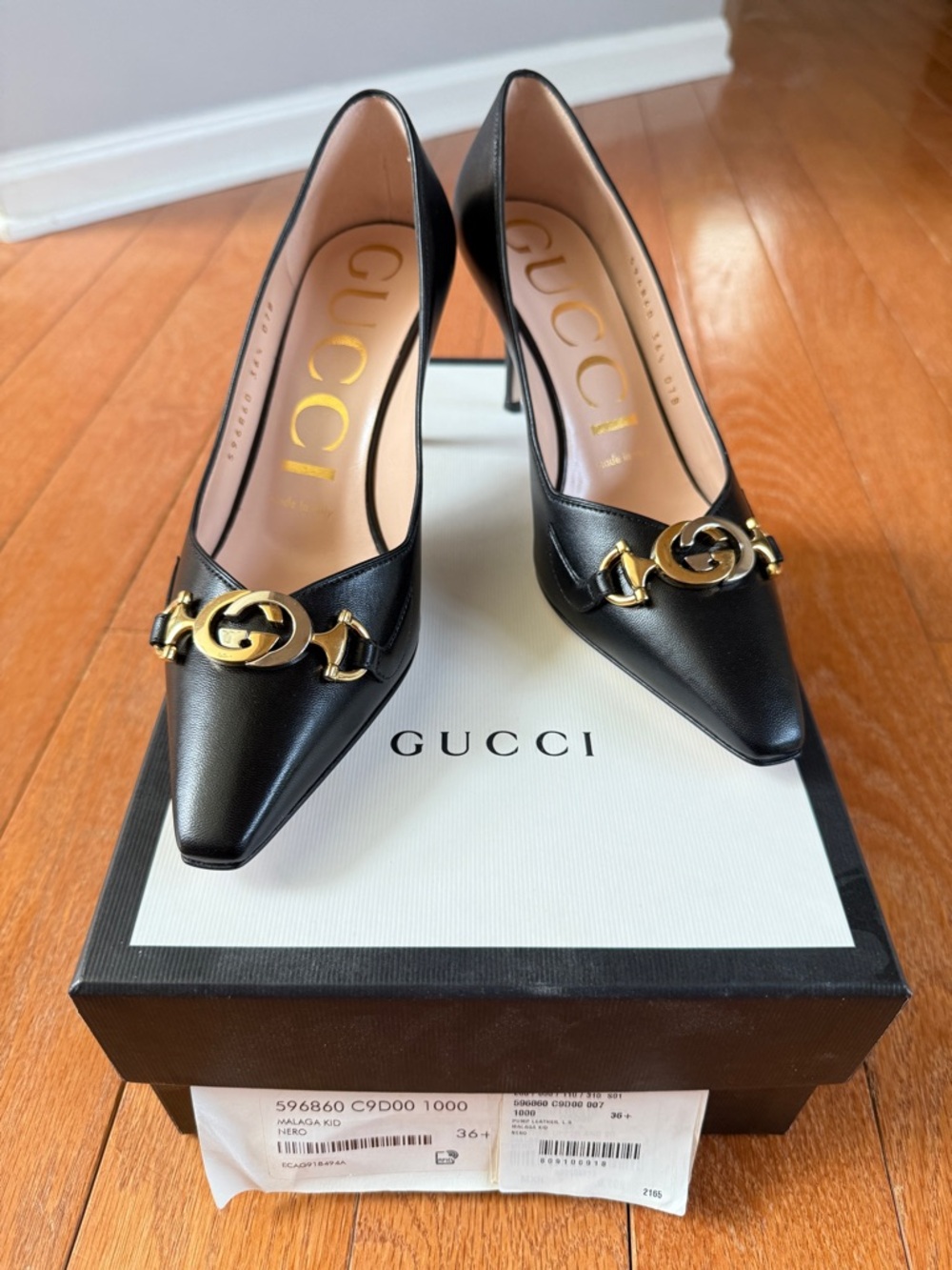 Brand New Gucci Black Leather Pointed-Toe Heels with Gold GG Horsebit